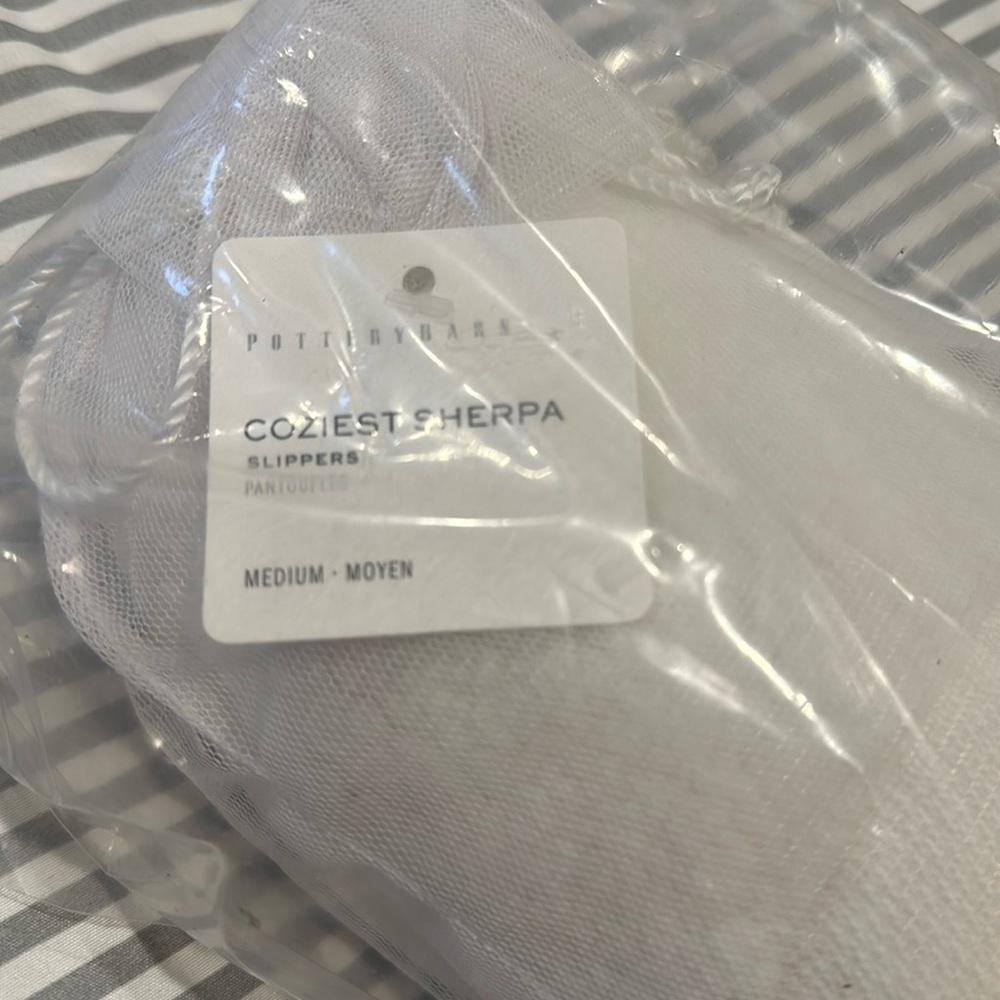 Coziest Sherpa Slippers Pottery Barn size M NWT
